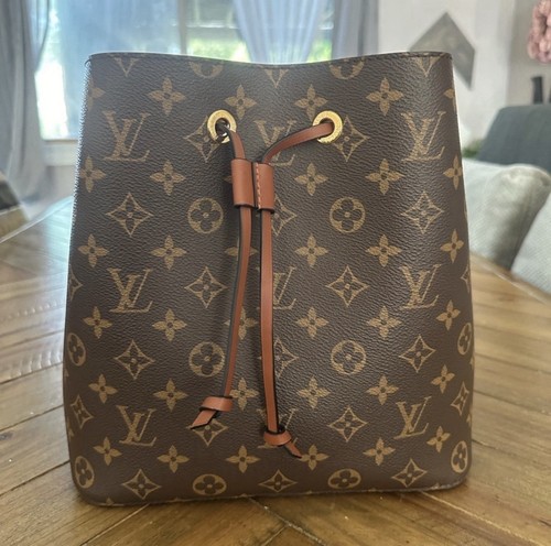 Borsa tracolla louis vuitton - a,